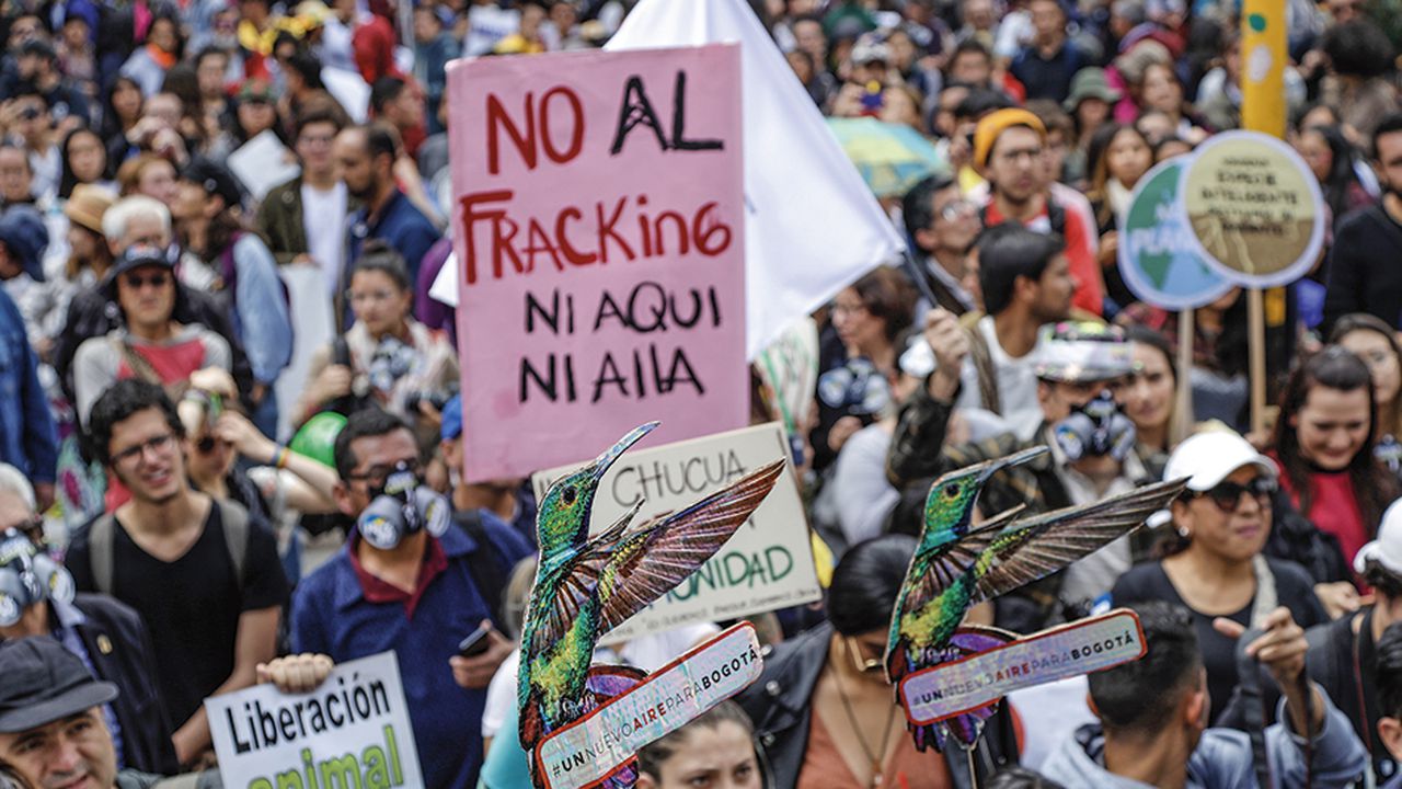 La tensión entre el Gobierno y los movimientos políticos y ambientalistas que se oponen al fracking no da tregua. Sin duda este tema marcará la agenda de cara a las próximas elecciones.