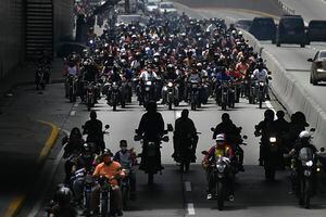 Las pandillas debilitan el poder de Nicolás Maduro sobre Caracas