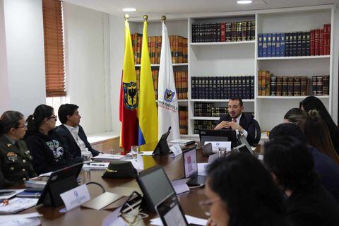Esta intervención se acordó tras una reunión de los funcionarios distritales con el personero de Bogotá.