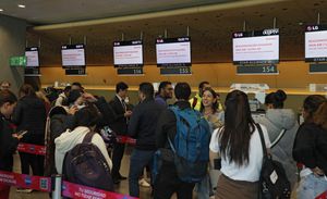 Situación de pasajeros en el aeropuerto El Dorado tras el cierre de la aerolínea de bajo costo Ultra Air