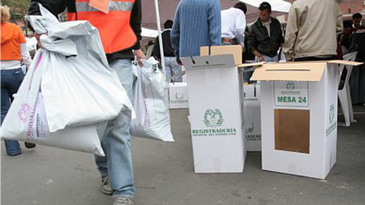 Campo Elías Rivera, registrador delegado en lo Electoral, dice que la misión de la Registraduría es la organización logística de las elecciones y no impedir delitos como la compra-venta de votos