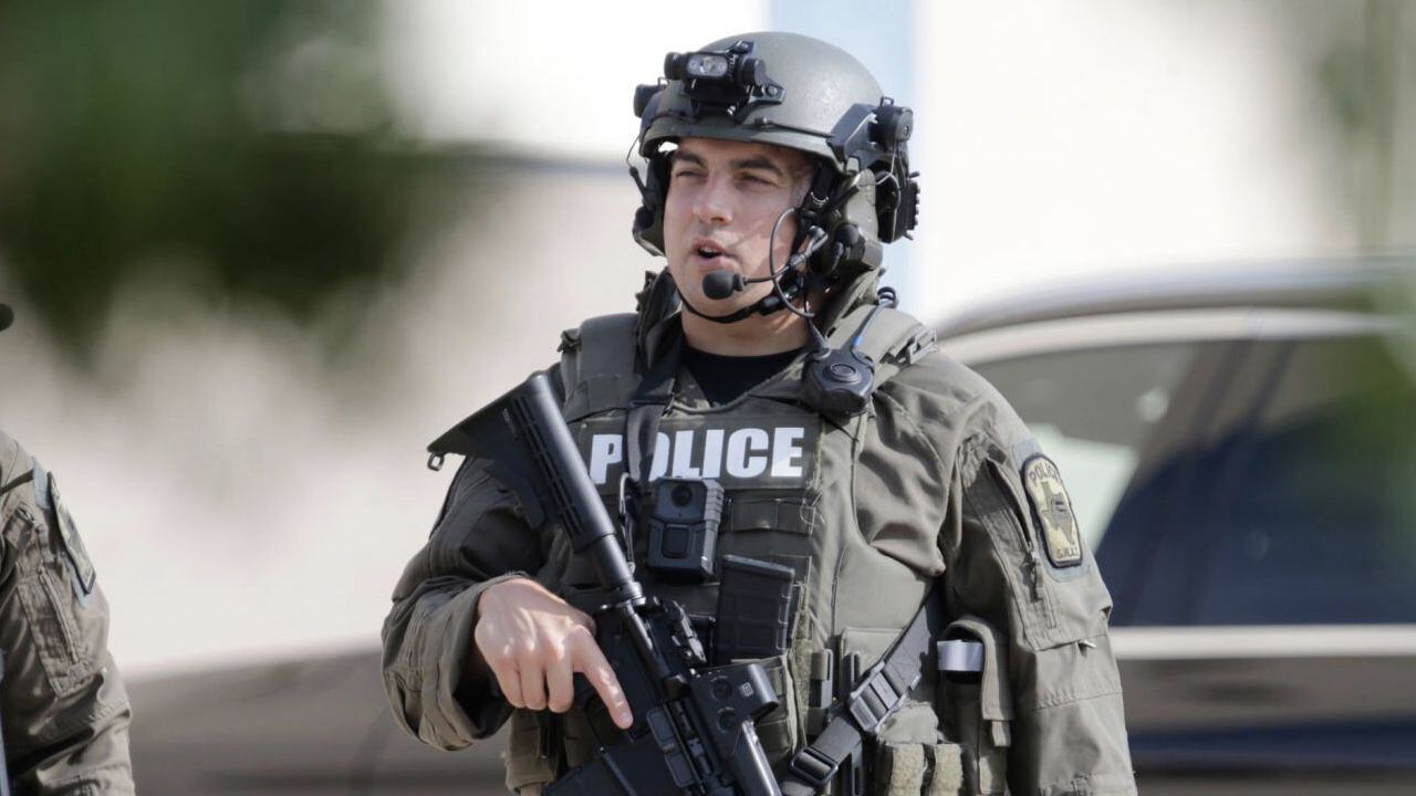 Los equipos especiales de la policía de Estados Unidos lograron contener la situación