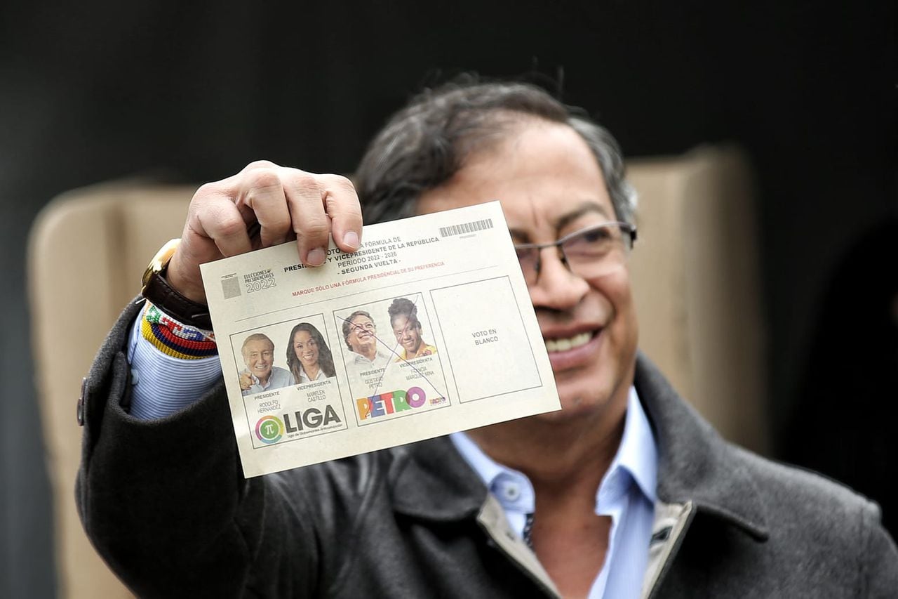 Votación Gustavo Petro, en colegio Marco Antonio Carreño