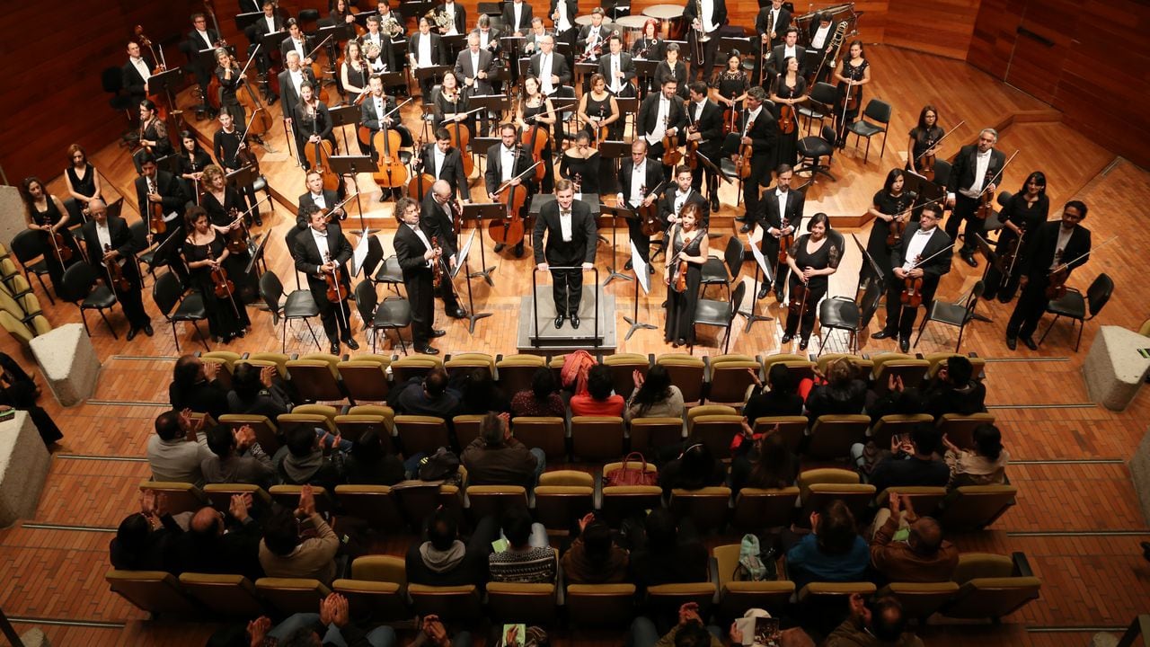 Desde el 2012 es director invitado por la orquesta Filarmónica de Bogotá. En los últimos años ha sido considerado uno de los directores escandinavos más interesantes y solicitados del momento.