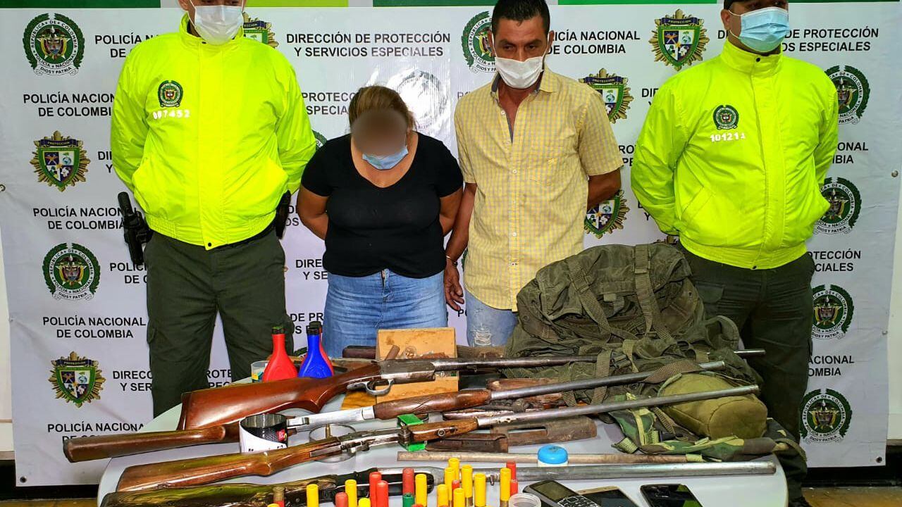 En el operativo fueron capturadas dos personas. Foto: Cortesía Policía Cúcuta