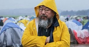 Ai Weiwei en 'Marea humana'. Foto: Cortesía Cine Colombia.