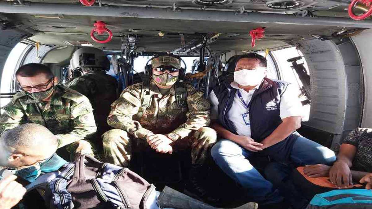 Recientemente, la Defensoría y el Ejército tuvieron que sacar a líderes sociales caucanos en helicóptero para evitar actos de violencia de las disidencias de las Farc contra ellos.