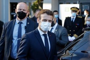 Macron advierte que la guerra en Ucrania va a durar y que “hay que prepararse” (Photo by Ludovic MARIN / POOL / AFP)