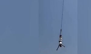 Turista experimento peligroso salto de bungee en Tailandia: la cuerda se rompió