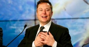 Elon Musk aumentó su fortuna 242%.