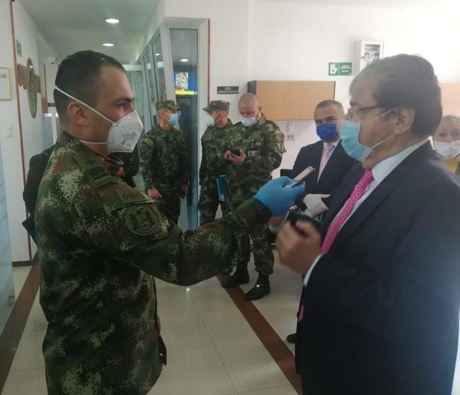 Ministro Carlos Holmes en entrevista con Colombia Estéreo