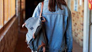 La joven es una de las 35 niñas del país elegida para el viaje.