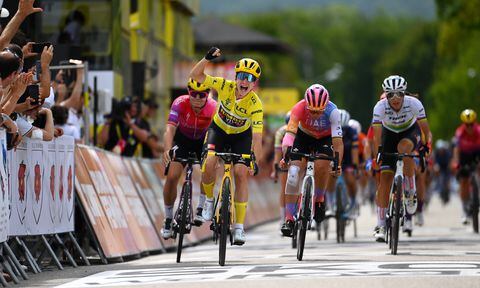 ROSHEIM, FRANCE - JULY 29: Marianne Vos of Netherlands and Jumbo Visma Women Team - Yellow Leader Jersey celebrates at finish line as stage winner ahead of (L-R) Lotte Kopecky of Belgium and Team SD Worx, Marta Bastianelli of Italy and UAE Team ADQ and Elisa Balsamo of Italy and Team Trek- Segafredo during the 1st Tour de France Femmes 2022, Stage 6 a 128,6km stage from Saint-Dié-des-Vosges to Rosheim / #TDFF / #UCIWWT / on July 29, 2022 in Rosheim, France. (Photo by Getty Images/Tim de Waele)