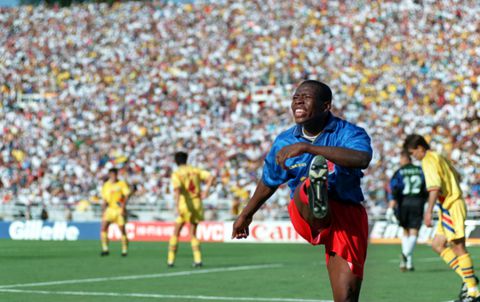 Faustino Aprilla jugando con la Selección Colombia el Mundial de Estados Unidos 1994 (Mandatory Credit: Stephen Dunn/ALLSPORT)