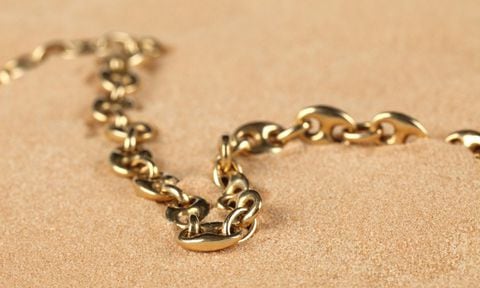 ¿Cómo saber que una cadena es de oro?