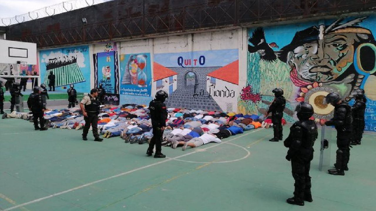 Una persona resultó fallecida en medio de hechos violentos en cárcel de Quito.