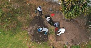 El proceso de exhumación en el cementerio Las Mercedes de Dabeiba hace parte del caso 03 de la JEP, conocido como el de "falsos positivos".