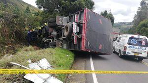 La hipótesis de este siniestro vial es que el conductor del camión se habría quedado sin frenos