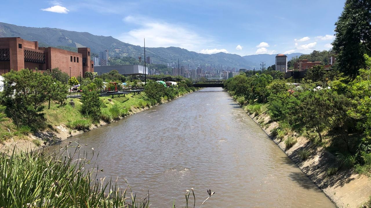 Autoridades en alerta por la aparición de cadáveres en el río Medellín.