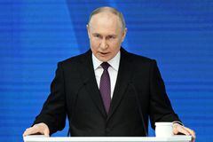 El presidente ruso Vladimir Putin pronuncia su discurso anual ante la Asamblea Federal, en Moscú, Rusia, el 29 de febrero de 2024.