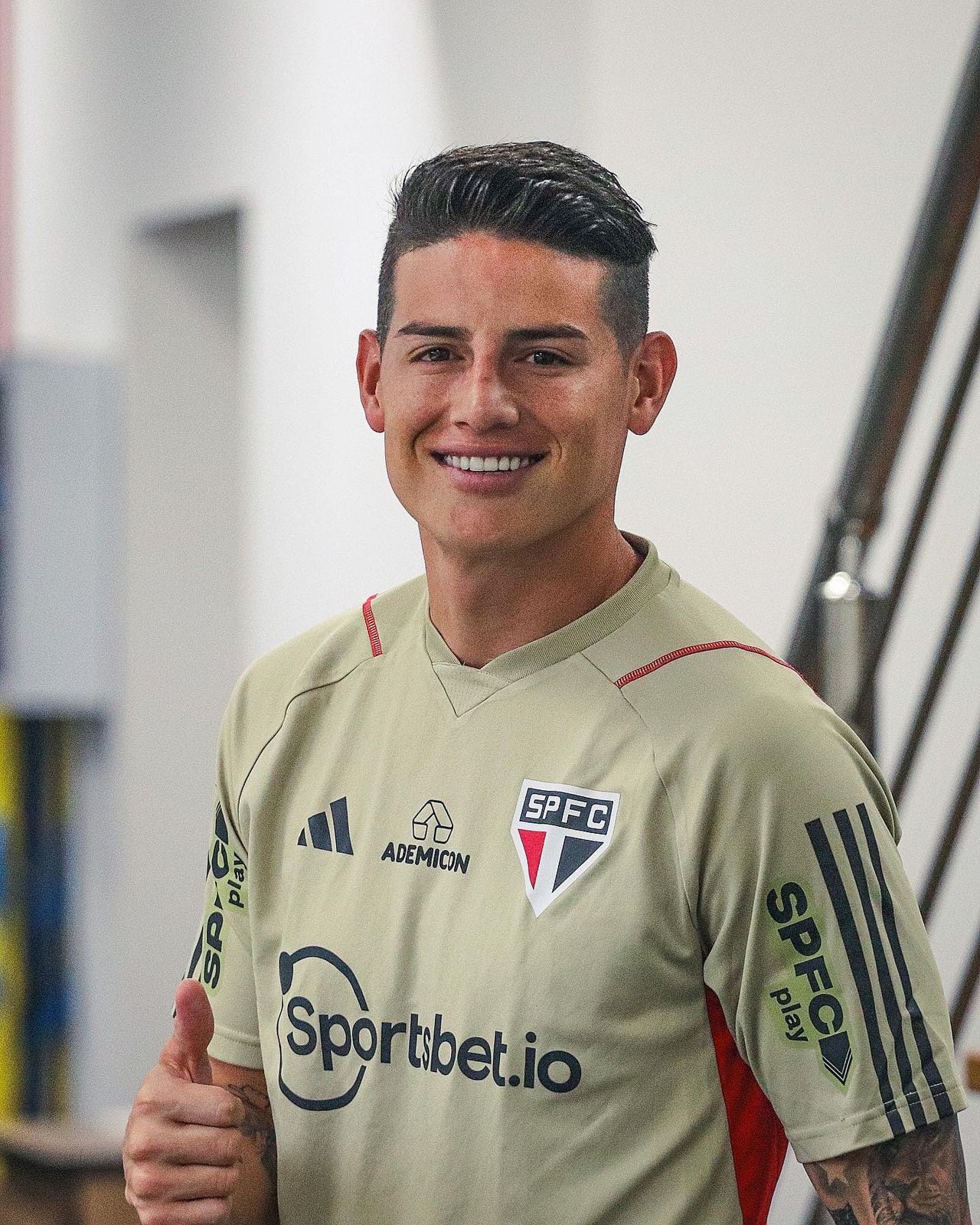 James Rodríguez, sonriente luego de volver con buenas sensaciones de la Selección Colombia.