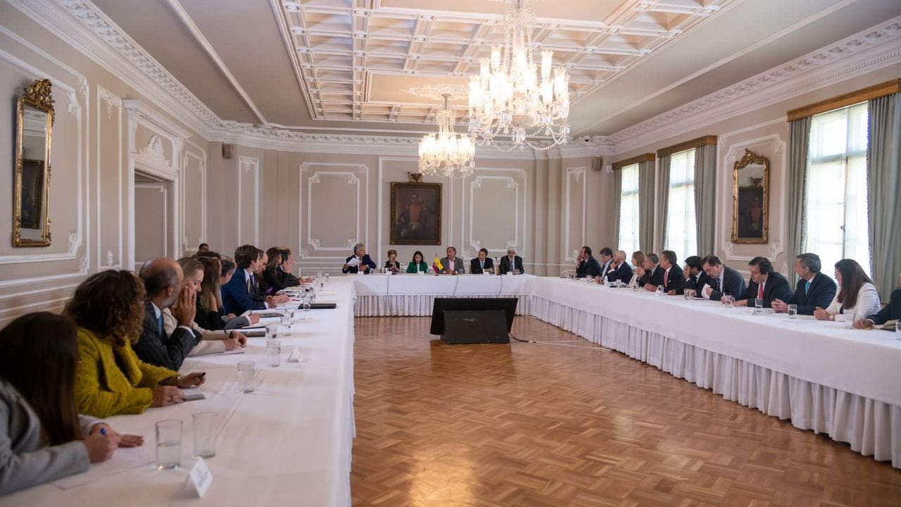 Reunión Gustavo Petro con el Consejo Gremial Nacional.