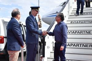 presidente Gustavo Petro arribó a Bruselas, para la cumbre de la Celac