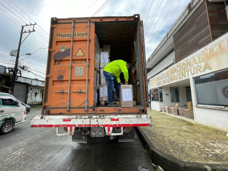 En este camión era transportado el cargamento de cocaína.