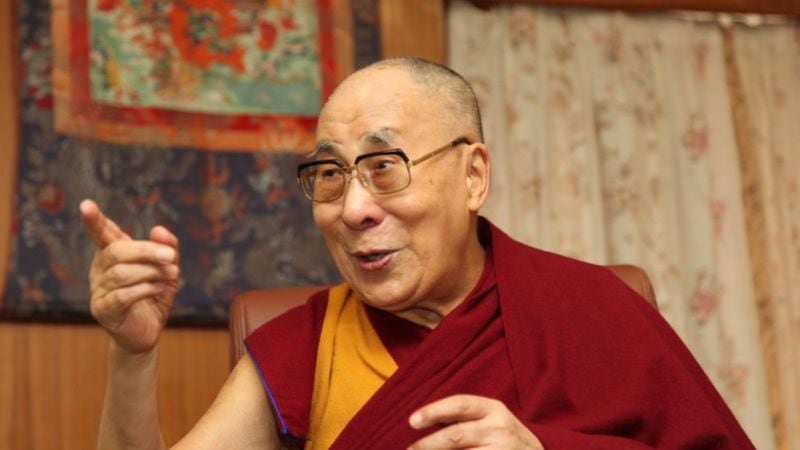 El Dalai Lama continúa oponiéndose a la violencia para lograr la independencia tibetana.