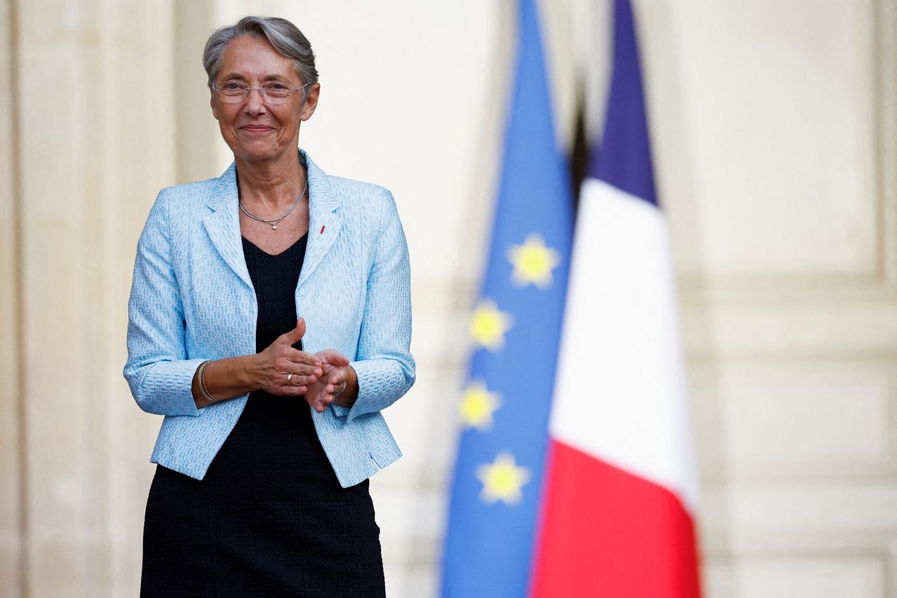 Élisabeth Borne la nueva primer ministra de Francia.