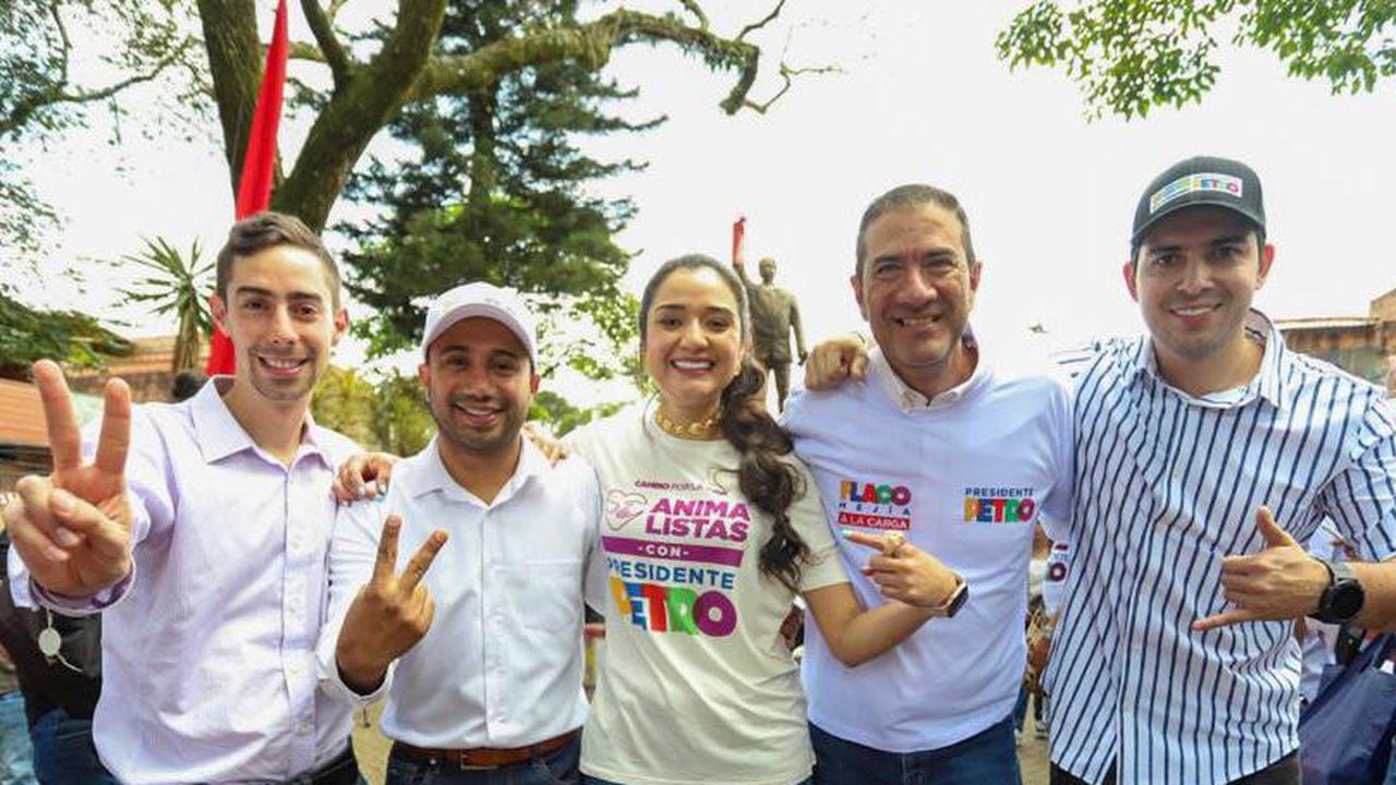 Eleonora, "El Flaco" y Juliana, ex funcionarios de la Alcaldía de Medellín se suman a la campaña de Petro.