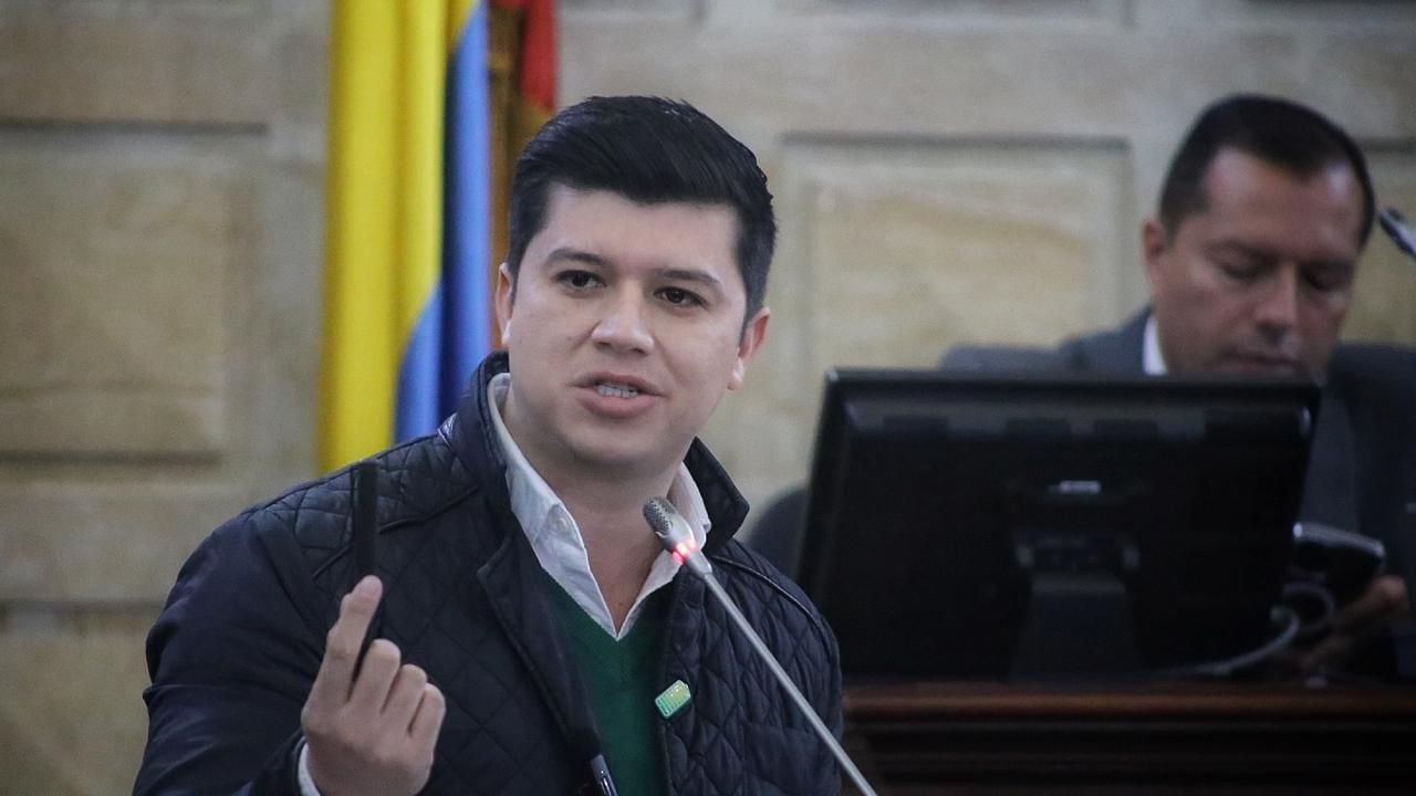 El senador por la coalición Centro Esperanza-Alianza Verde Gustavo Moreno.