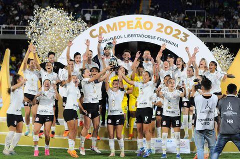 Corinthians de Brasil se coronó campeón de la copa Libertadores de América femenina al vencer a su homólogo del Brasil Palmeiras por un gol a cero.