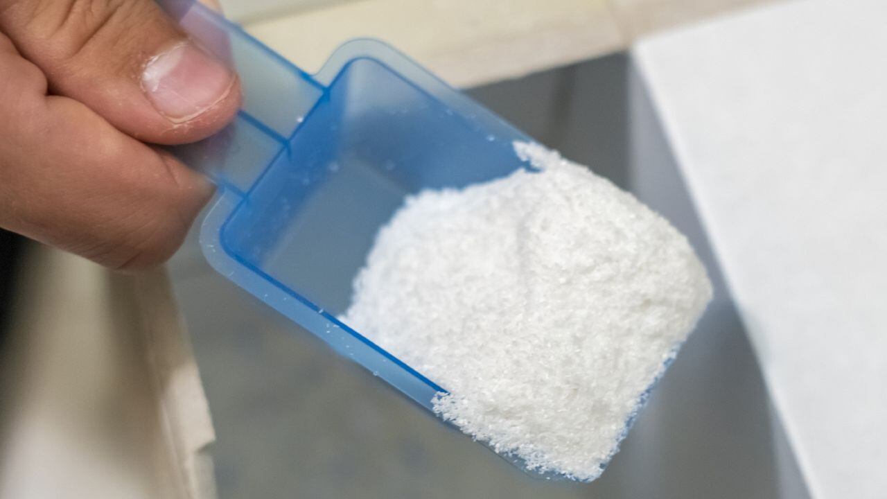 Cómo limpiar muebles de tela con bicarbonato de sodio