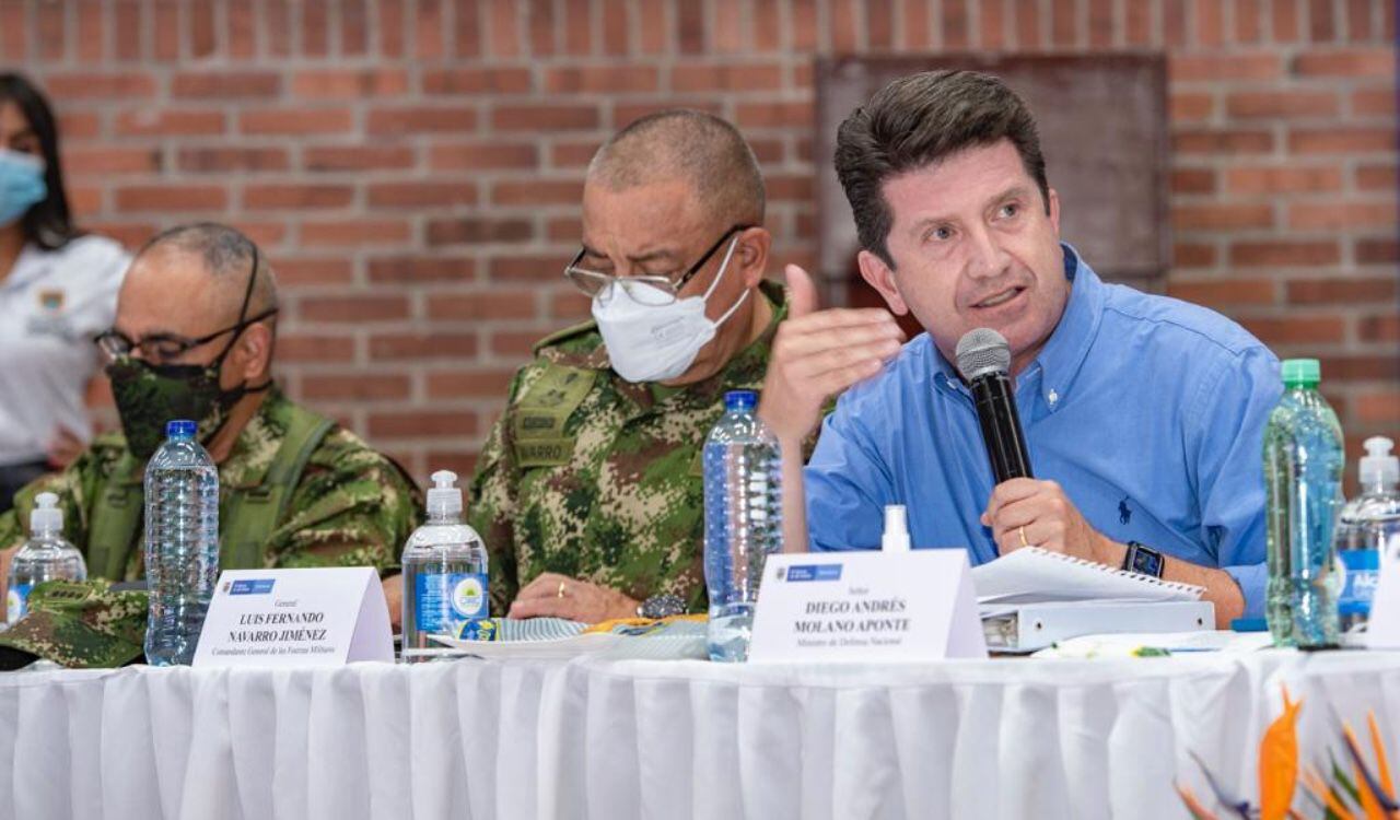 El Ministro de Defensa, Diego Molano, recalcó las acciones que se tomarán en la capital del Valle en reunión con las autoridades locales y nacionales
