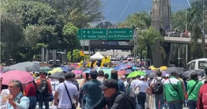 Movilizaciones en Medellín este 7 de junio a favor de Gustavo Petro.