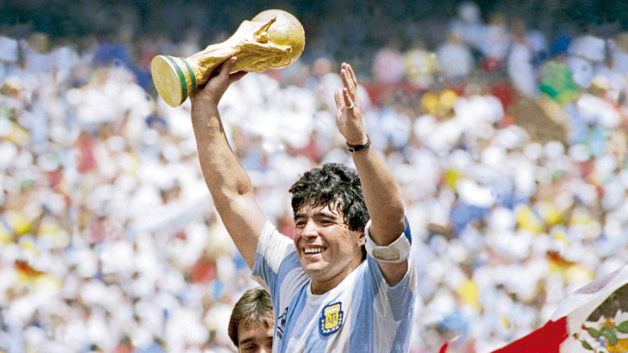 Una crónica del inolvidable Diego Maradona por Leandro Zanoni