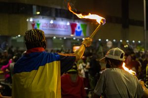En las noches se han realizado algunas de las movilizaciones en Bucaramanga. El 20 de mayo se realizó la marcha de las antorchas.