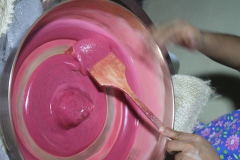 El tradicional helado de paila que se prepara en Popayán.