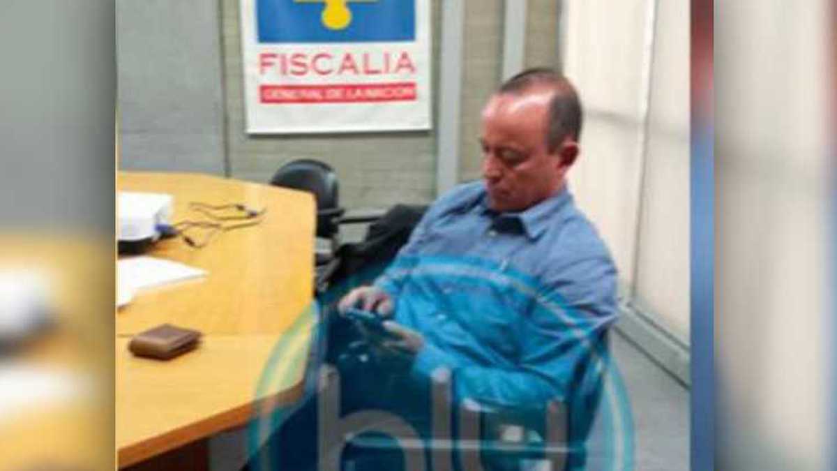 A Santiago Uribe se le acusa de ser el determinador de un conductor de bus.