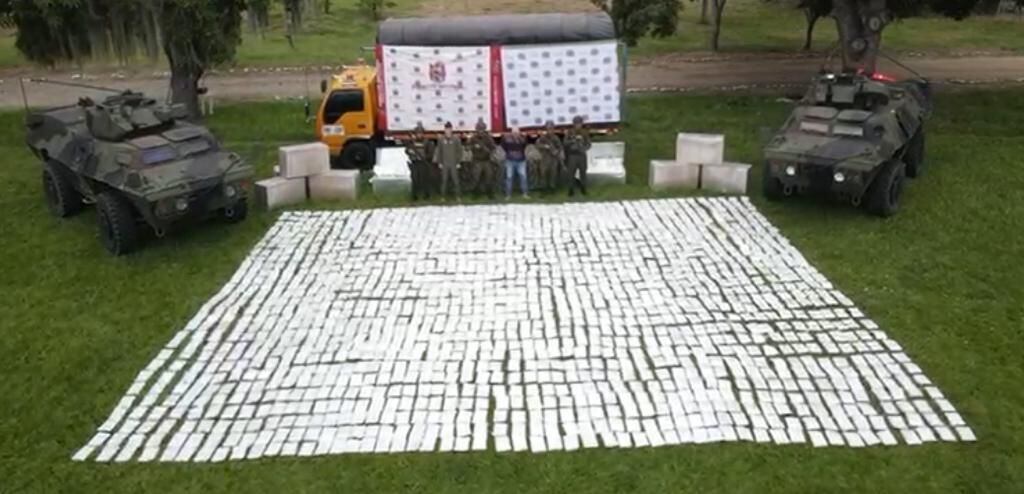 Un megalaboratorio para procesar cocaína desmantelado y la incautación de tonelada y media de marihuana dejan operaciones militares en el norte del Cauca