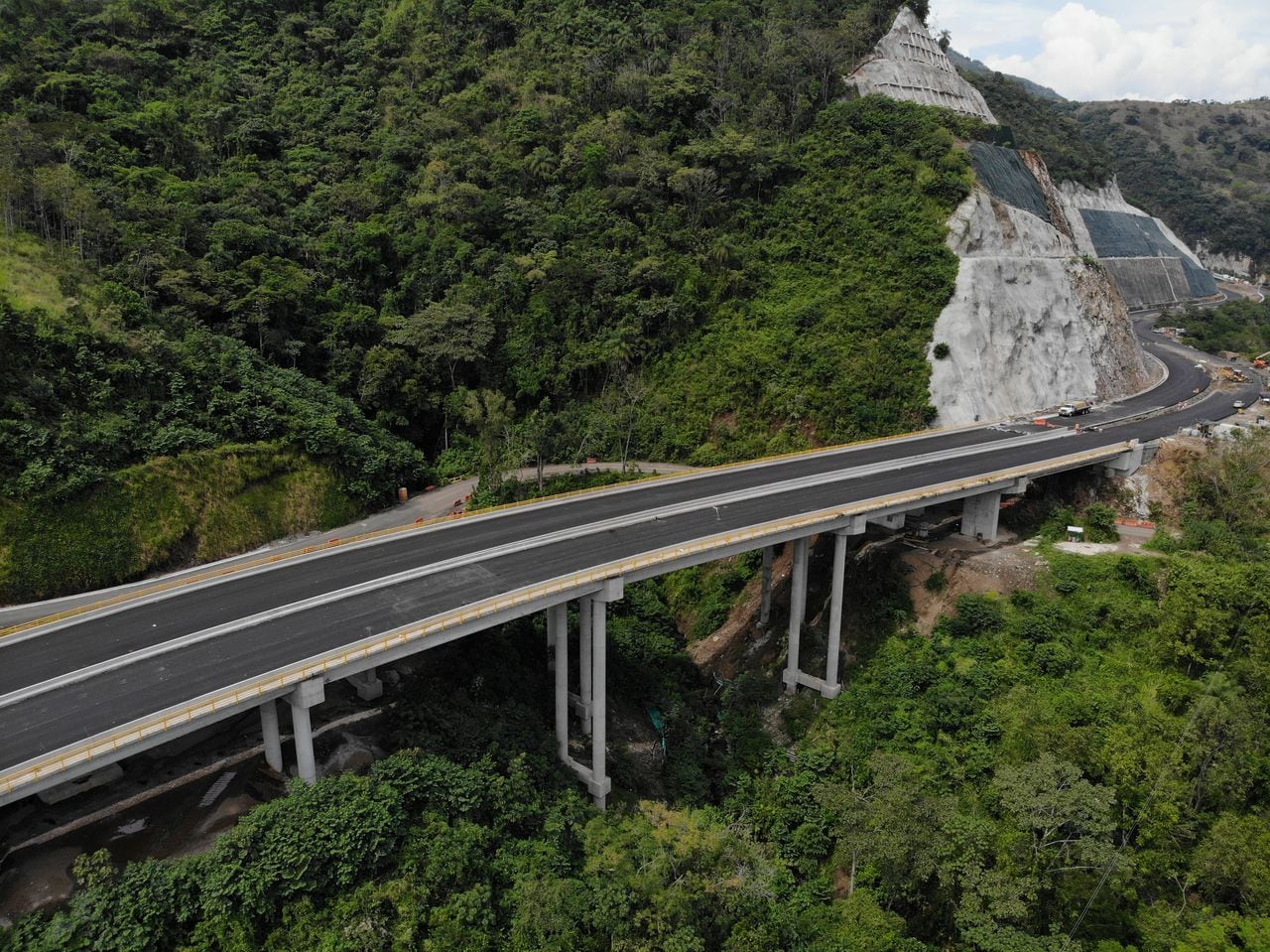 Puente Andes, Concesión La Pintada