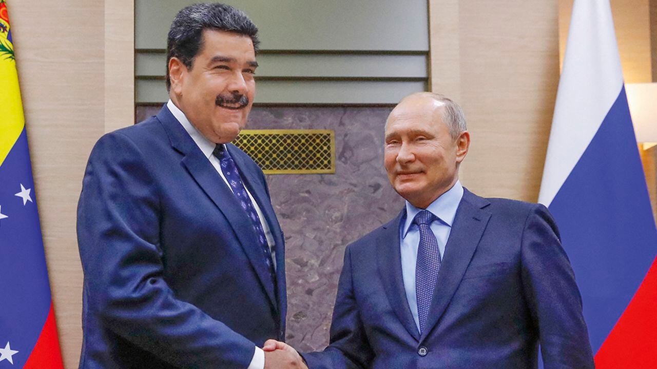 El Gobierno del presidente ruso, Vladímir Putin, apoya al presidente venezolano, Nicolás Maduro, por “seguir una política independiente”.