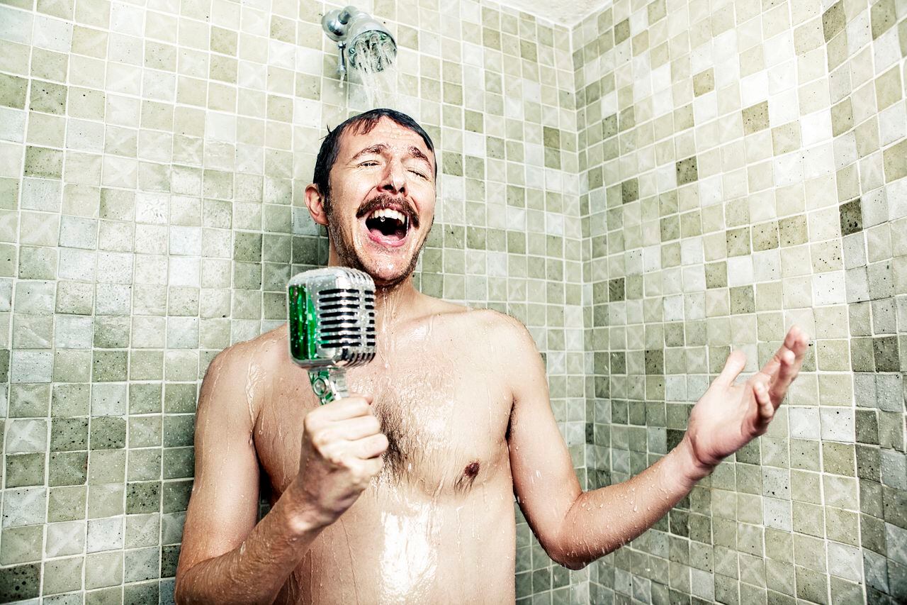 Cantar en la ducha puede ser muy placentero, pero en ciertos casos causa un desperdicio de agua