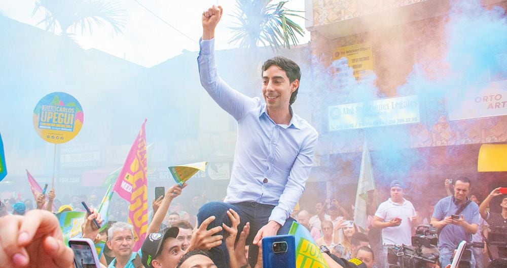  Juan Carlos Upegui, candidato de Daniel Quintero, oficializó su candidatura en la misma comuna donde lo hizo Fico. 