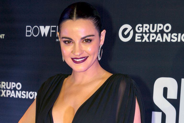 MEXICO CITY, MEXICO - APRIL 20: Maite Perroni pose for photo during a photocall for the movie 'Sin Ti No Puedo' at Cinepolis VIP Miyana on April 20, 2022 in Mexico City, Mexico. (Photo by Jaime Nogales/Medios y Media/Getty Images)