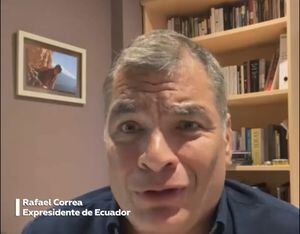 El expresidente Rafael Correa señaló en entrevista para la Agencia Estatal Rusa, RT, que todo falló en la seguridad del candidato presidencial, Fernando Villavicencio. Foto: X