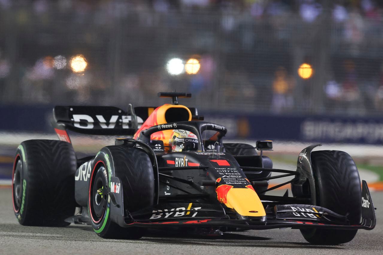 Red Bull driver Max Verstappen of the Netherlands steers his car during the Singapore Formula One Grand Prix, at the Marina Bay City Circuit in Singapore, Sunday, Oct.2, 2022. (AP Photo/Danial Hakim)