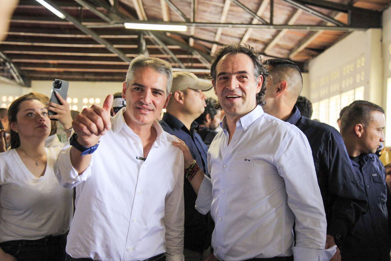 Andrés Julián Rendón y Federico Gutiérrez en las elecciones del 29 de octubre. FOTO: Cortesía prensa Andrés Julián