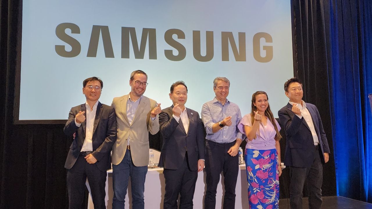 Samsung impulsa la candidatura de Busan para ser sede de la Expo 2030. En la foto: directivos de Samsung en Latinoamérica.